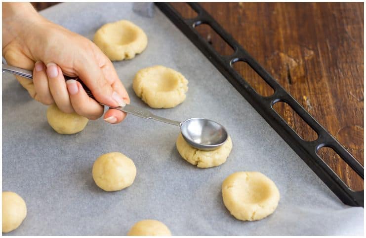 Thumbprint Cookies with Lemon
