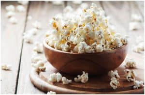 8 Popcorn Side Effects and Why Microwave Cooking is Bad